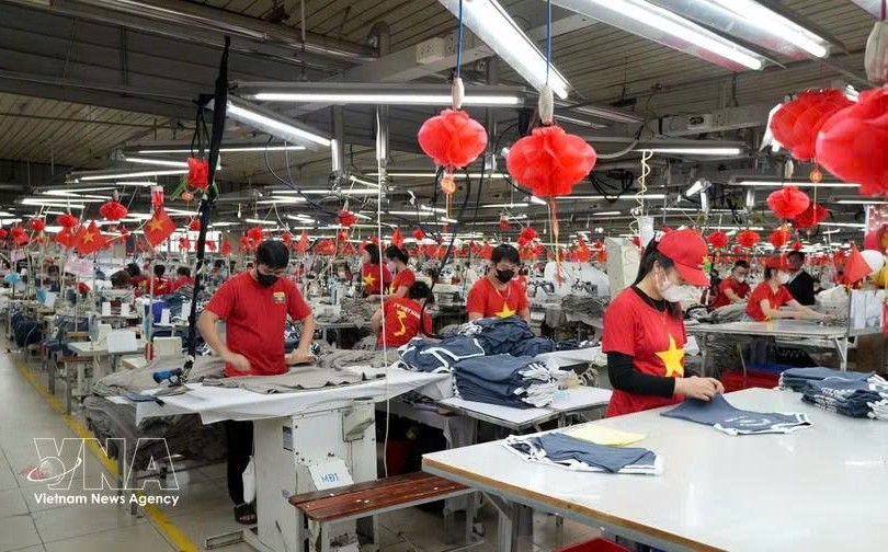 北宁省一家企业的出口服装生产线。图自越通社