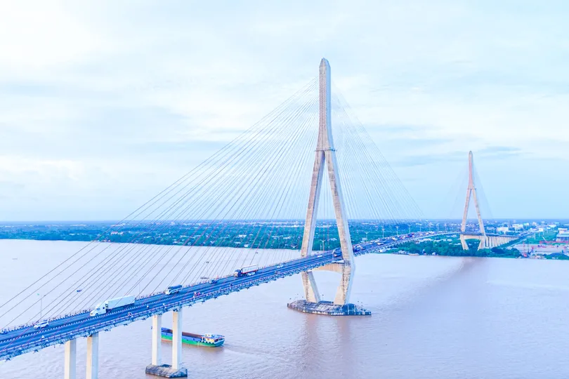 Nguy cơ quá tải trên cầu Cần Thơ