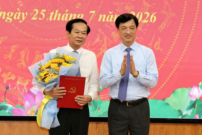 Bộ trưởng Bộ Nội vụ Đỗ Thanh Bình giữ chức Bí thư Thành ủy Cần Thơ