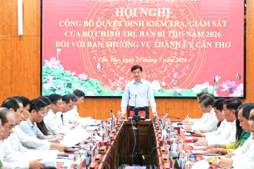 Công bố quyết định kiểm tra, giám sát đối với Ban Thường vụ Thành ủy Cần Thơ