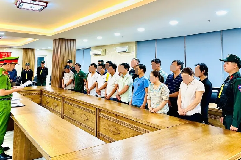 Nhiều cán bộ ở Đà Nẵng bị khởi tố vì đưa, nhận hối lộ và làm giả hồ sơ 