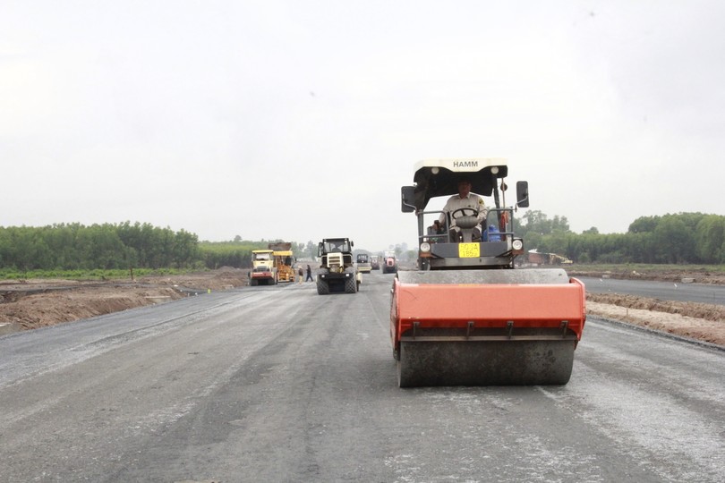 加速建设连接隆城机场的25B、25C道路