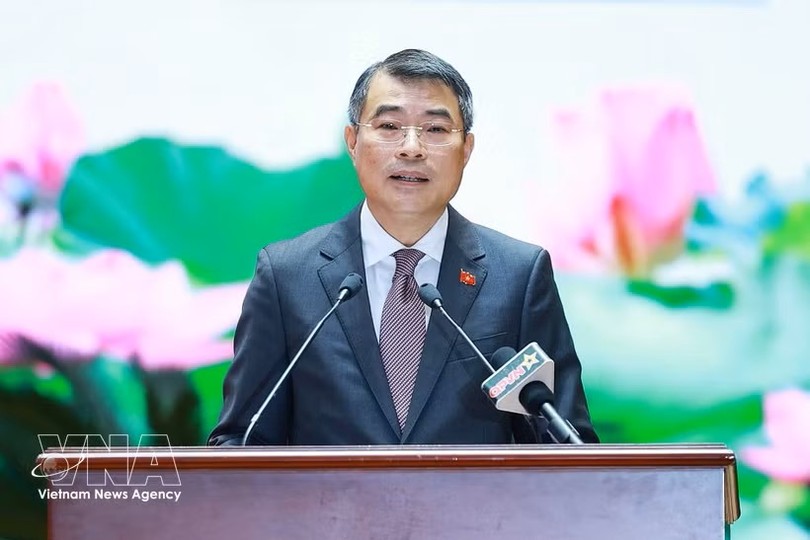 黎明兴总理在中央军委和国防部召开的全军军政会议上发表讲话。图：越通社
