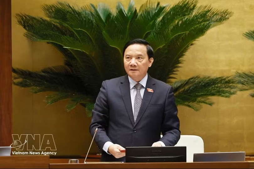 越南国会副主席阮克定主持会议。图：越通社