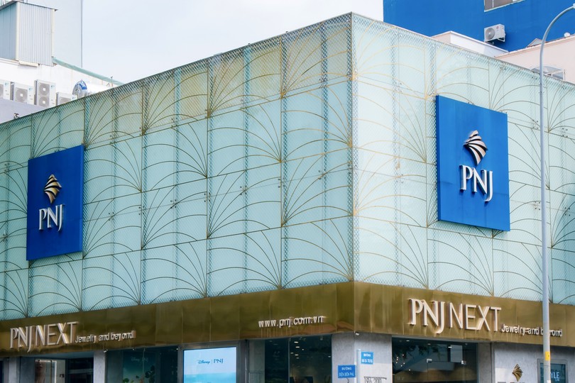 公安机关作出结论，PNJ 公司拥有完整的钻石进口档案，PNJ 股价封涨停板。图：绒阮
