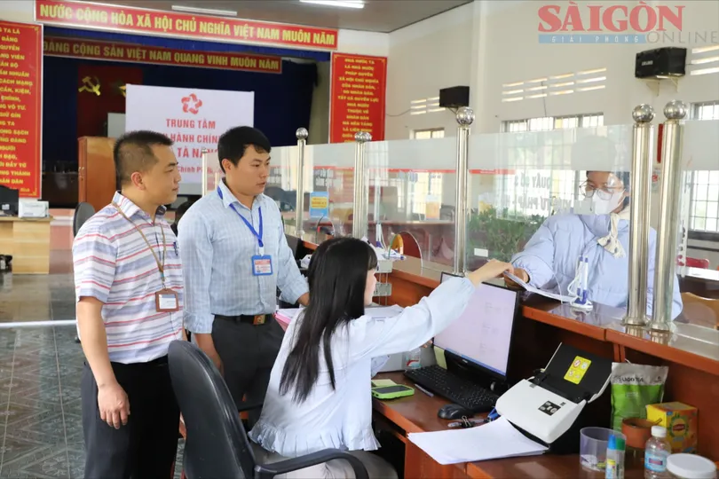 Lâm Đồng tiếp tục hỗ trợ tiền cho cán bộ, người lao động đi làm xa