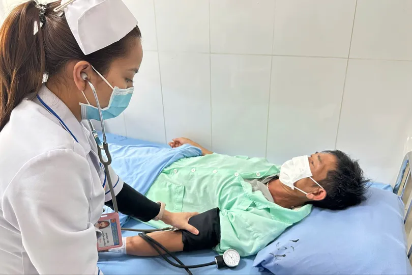 Lâm Đồng: 84 người nghi ngộ độc sau khi ăn bánh mì