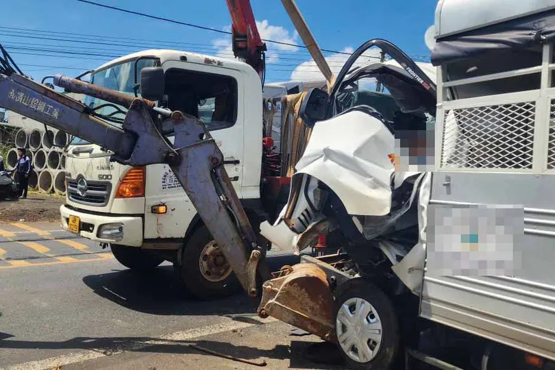 Xe tập lái va chạm ô tô đầu kéo, nam học viên tử vong
