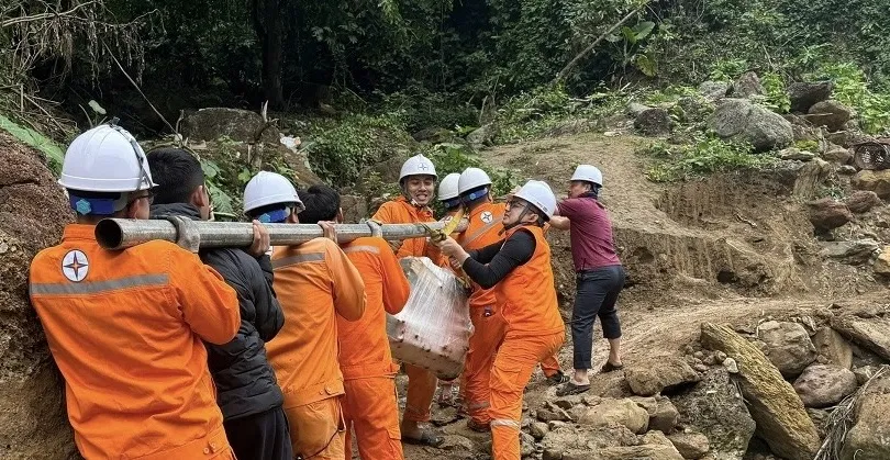EVN đã hoàn thành cấp điện cho 129 thôn, bản “vùng lõm”