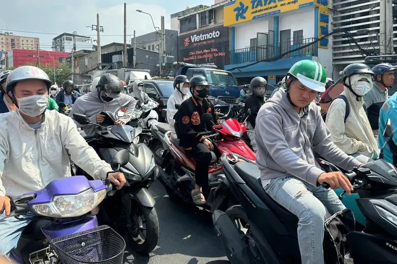 Nắng nóng còn kéo dài nhiều ngày tới