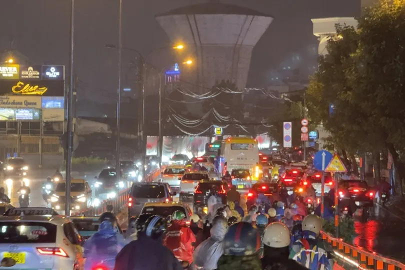 TPHCM và Nam bộ mưa lớn có khả năng kéo dài đến ngày 10-10