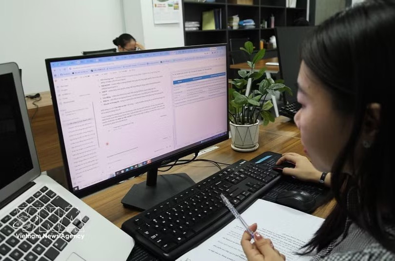 在查询和处理法律信息中应用人工智能。