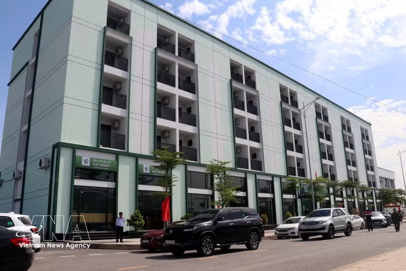 位于莲河泰工业园的租赁住宿项目中的A1号楼已投入运营。