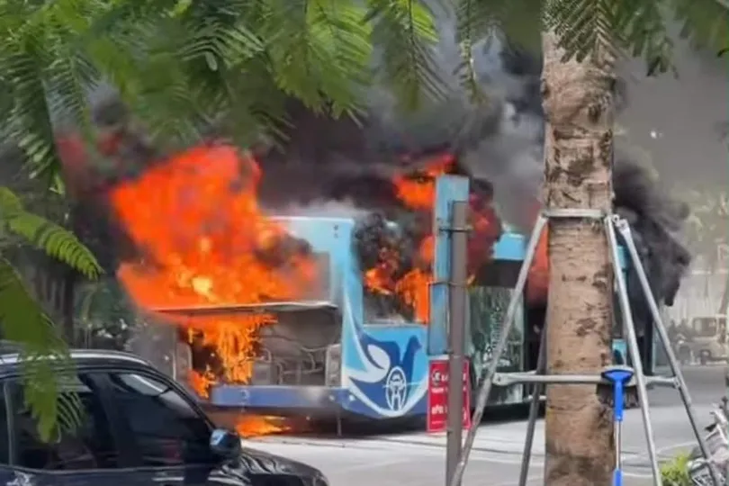 Hà Nội hỏa tốc kiểm tra toàn bộ phương tiện vận tải công cộng sau vụ cháy xe buýt