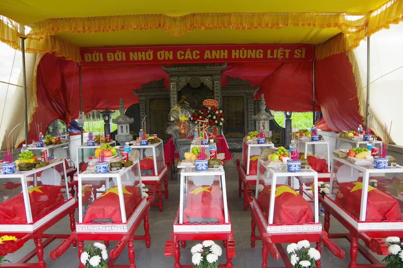 Quy tập 13 hài cốt liệt sĩ tại khu vực Câu Nhi (Quảng Trị)