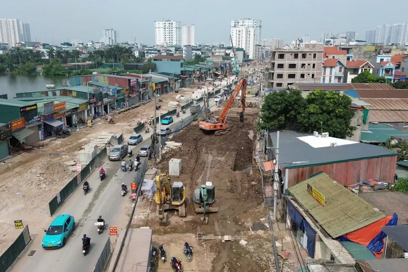 Hà Nội: Tăng tốc thi công dự án mở rộng đường Lĩnh Nam 