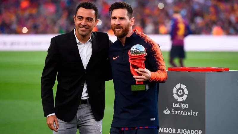 Xavi Hernandez khẳng định chính Chủ tịch Joan Laporta đã ngăn Lionel Messi trở lại Barcelona.