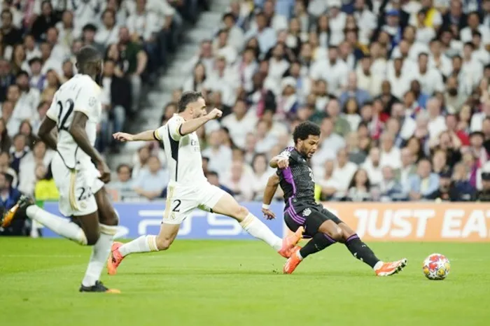 Serge Gnabry từng cùng Bayern Munich đối đầu Real Madrid ở Champions League.