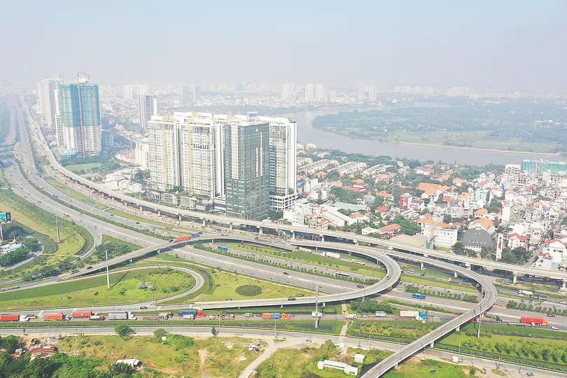 Kiên trì từng mục tiêu, ứng phó với mọi biến động