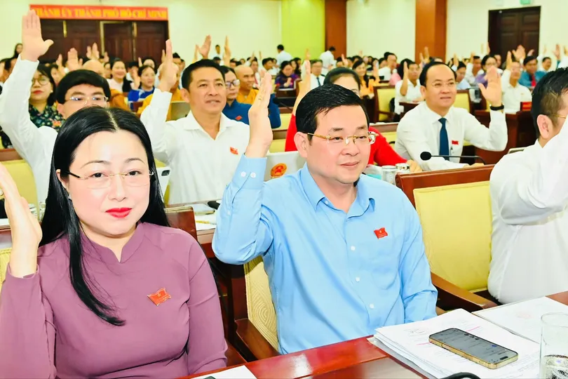 Khẩn trương cụ thể hóa các nghị quyết thành chương trình, kế hoạch hành động