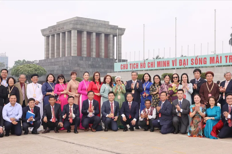 Đoàn đại biểu MTTQ TPHCM tham dự Đại hội đại biểu toàn quốc MTTQ Việt Nam lần thứ XI, nhiệm kỳ 2026-2031. Ảnh: QUANG PHÚC