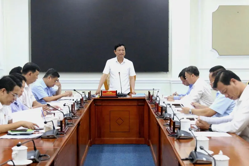 Đồng chí Võ Văn Minh chủ trì cuộc họp