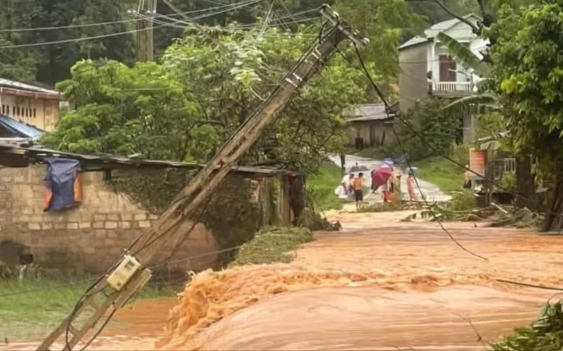 Thiệt hại do mưa lũ ở Đông Bắc bộ tiếp tục tăng