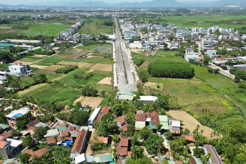 Gỡ vướng mặt bằng, bứt phá hạ tầng cho miền Trung - Bài 2: An cư chưa vững, mặt bằng khó thông