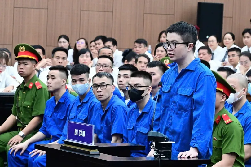Bị cáo Phó Đức Nam tại phòng xử án