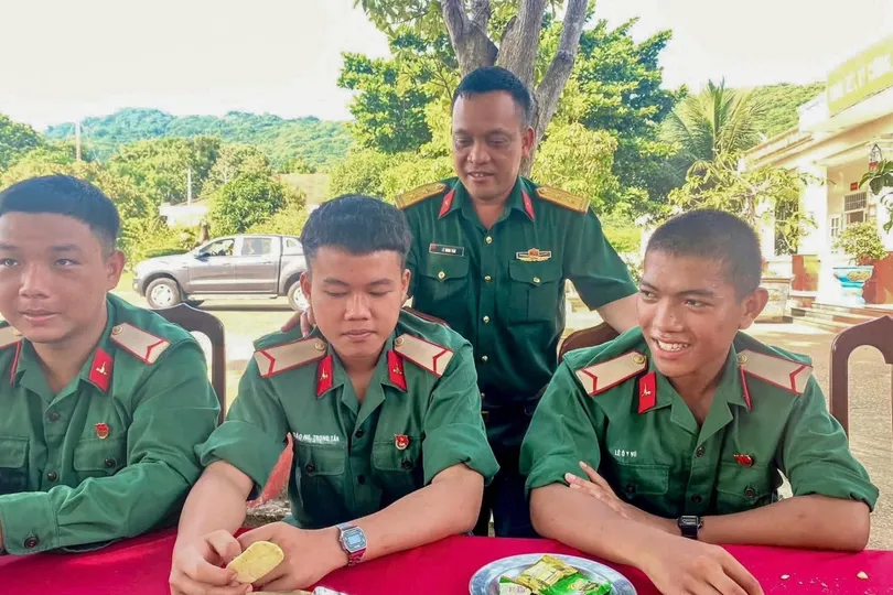 Cà phê sáng cùng chiến sĩ nơi biển đảo