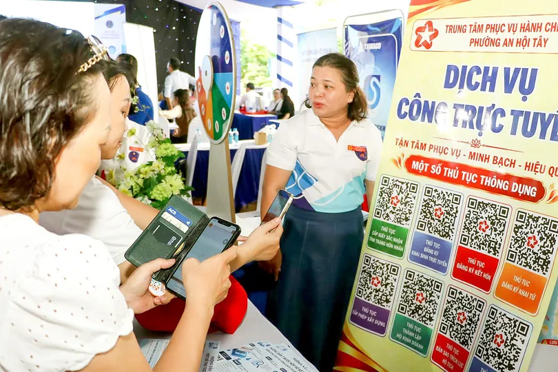 Chạm ứng dụng, mở tiện ích cuộc sống