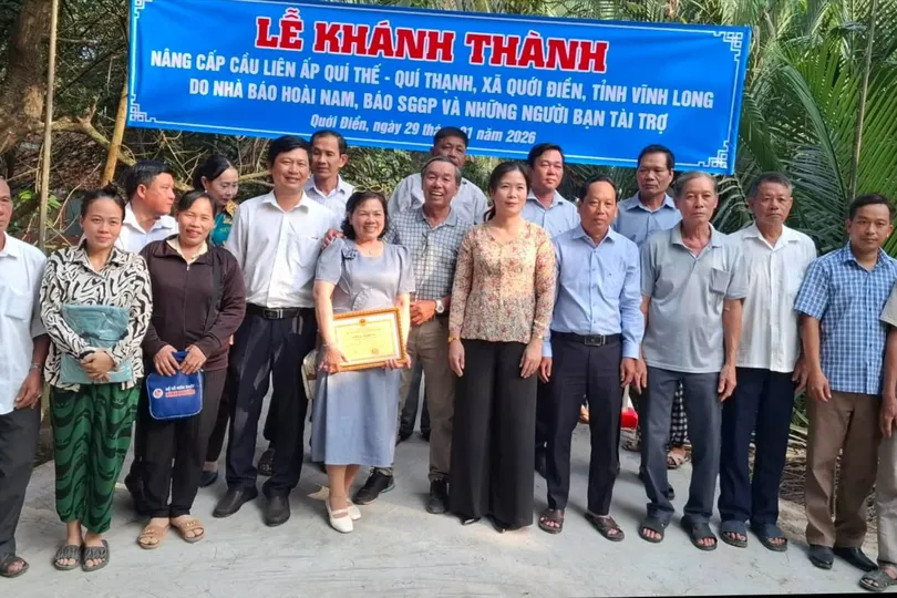 Lãnh đạo xã Quới Điền và người dân 2 ấp Quí Thế, Quí Thạnh vui mừng với công trình dân sinh hoàn thành đúng dịp đó tết nguyên đán Bính Ngọ 2026