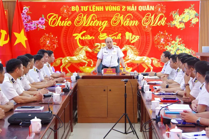 Phó Chính ủy Hải quân kiểm tra, chúc tết Vùng 2 Hải quân