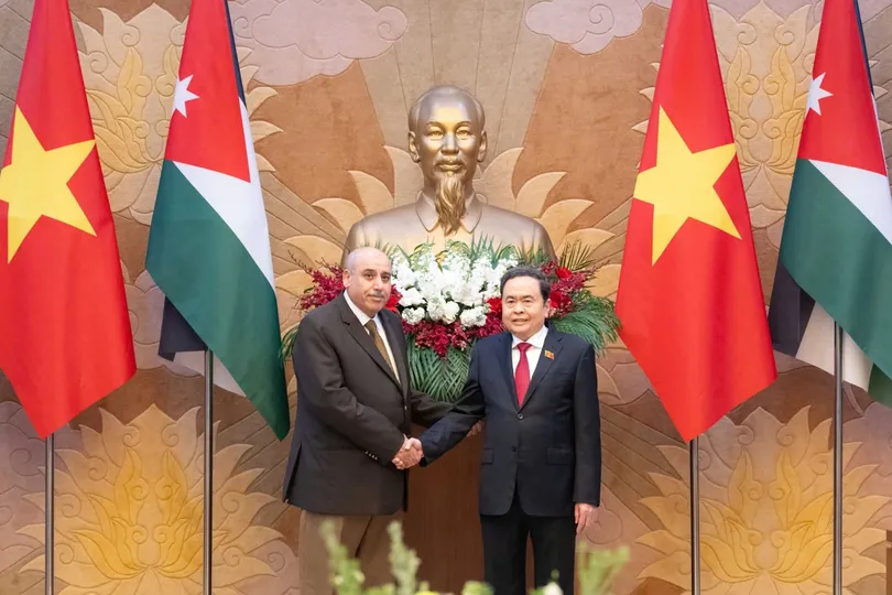 Chủ tịch Quốc hội Trần Thanh Mẫn chủ trì lễ đón chính thức Chủ tịch Hạ viện Vương quốc Hashemite Jordan Mazen Turki El Qadi. Ảnh: QUANG PHÚC