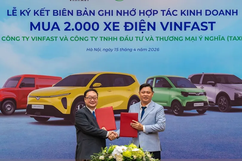 Taxi Lavi chuyển đổi sang xe điện VinFast, tham gia mạng lưới Xanh GSM