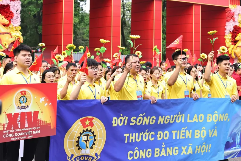 Kỷ niệm 140 năm Ngày Quốc tế Lao động và biểu dương cán bộ công đoàn xuất sắc