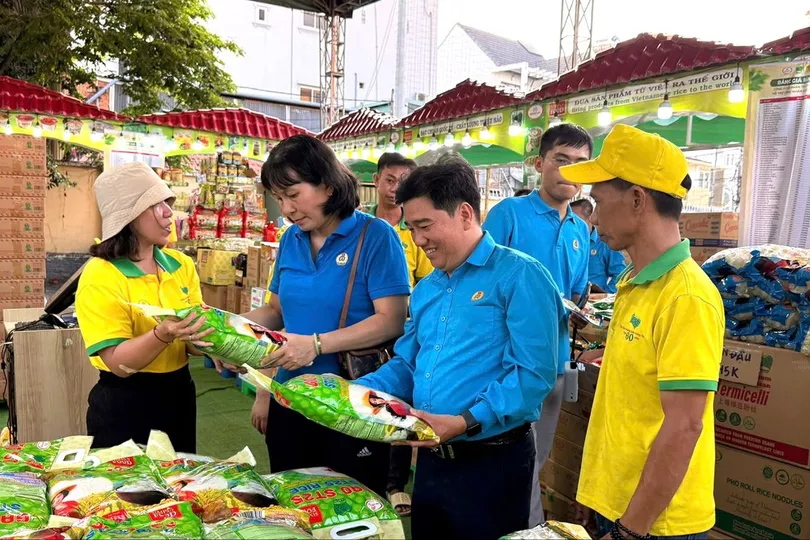 Lan tỏa nghĩa tình Tháng Công nhân