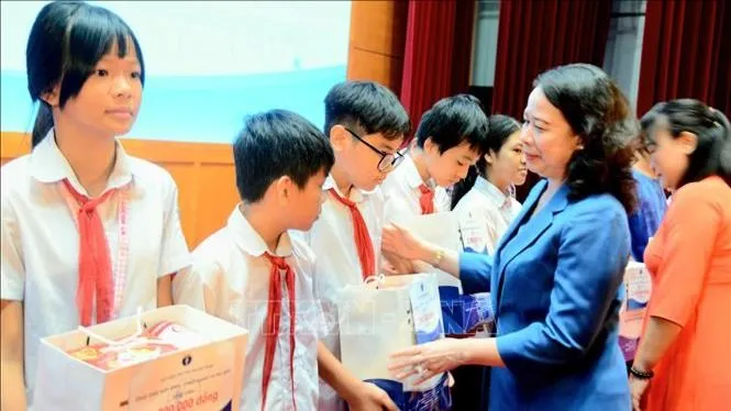 Hành động quyết liệt để bảo vệ trẻ em trên môi trường mạng