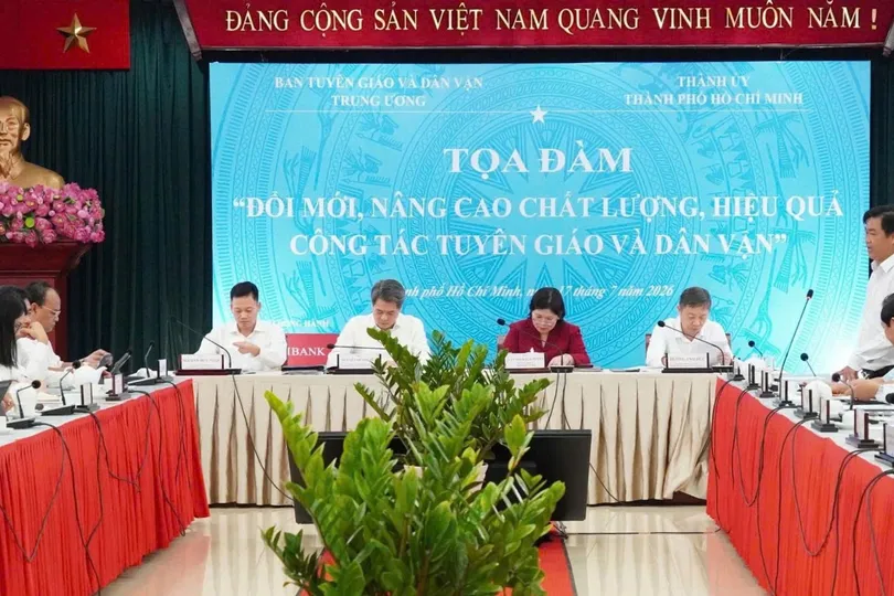 Thảo luận giải pháp nâng cao hiệu quả công tác tuyên giáo, dân vận