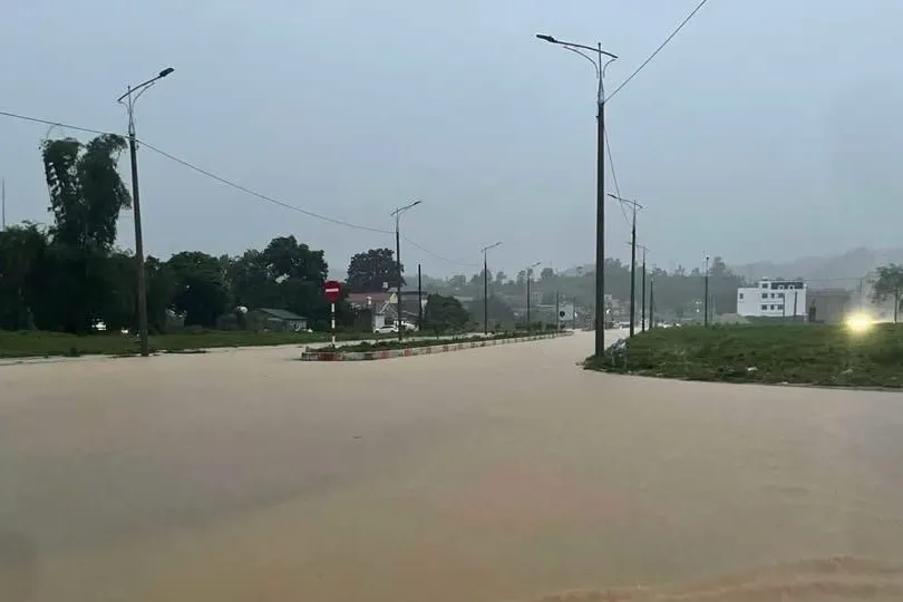Sơn La: Mưa dông, lốc làm 2 người chết, 1 người mất tích