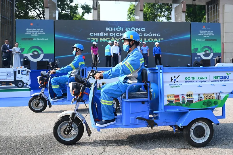 Hơn 1.000 người hưởng ứng lễ phát động Chiến dịch Làm cho thế giới sạch hơn