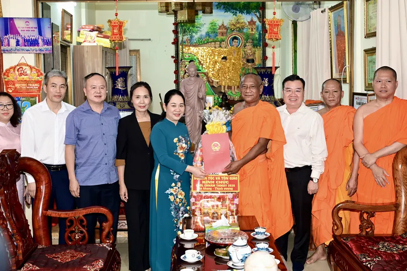 Quan tâm chăm lo đời sống vật chất, tinh thần đồng bào Khmer