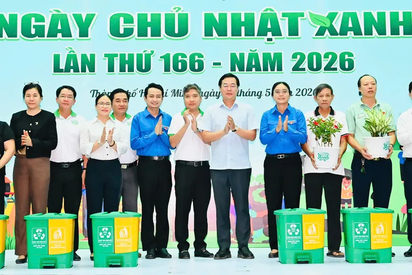 Chung tay xây dựng TPHCM xanh, sạch, đẹp