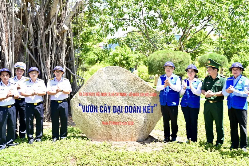 TPHCM trao các công trình nâng cao chất lượng huấn luyện cho Lữ đoàn 189 Hải quân