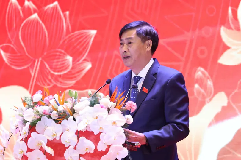 Chủ nhiệm Ủy ban Công tác đại biểu Nguyễn Hữu Đông trình bày Báo cáo tổng kết nhiệm kỳ 2021-2026. Ảnh: QUANG PHÚC 