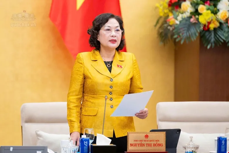 Phó Chủ tịch Quốc hội Nguyễn Thị Hồng điều hành thảo luận. Ảnh: CỔNG THÔNG TIN ĐIỆN TỬ QUỐC HỘI