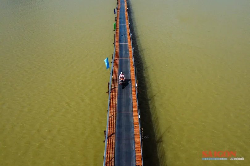 Cầu gỗ giúp hàng ngàn hộ dân Nha Trang vào trung tâm