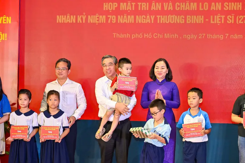 Ủy ban MTTQ Việt Nam TPHCM họp mặt tri ân và chăm lo an sinh xã hội nhân kỷ niệm 79 năm Ngày Thương binh - Liệt sĩ 