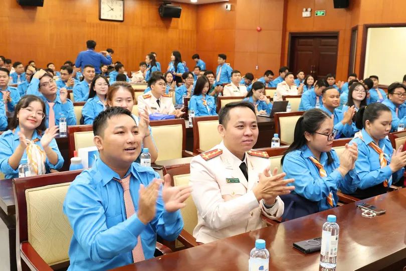 Thanh niên TPHCM dự đại hội Hội LHTN TPHCM khoá X