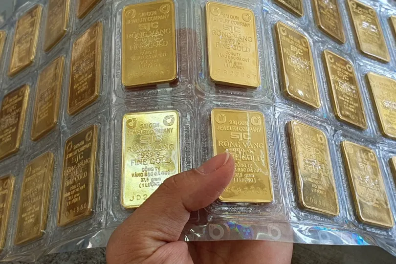 Sáng 3-6: Giá vàng tiếp tục giảm 500.000 đồng/lượng